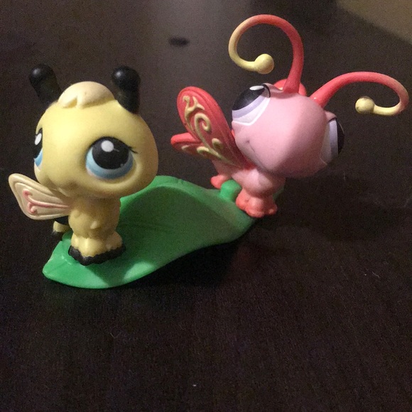 Littlest pet shop bee and butterfly - Picture 1 of 7